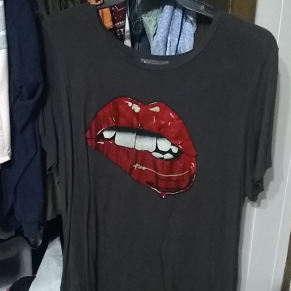 Tops - Tshirt